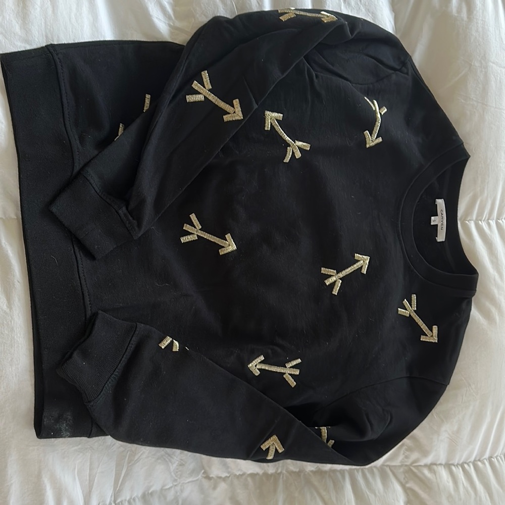 Carven Arrow Embroidered Black Sweatshirt.